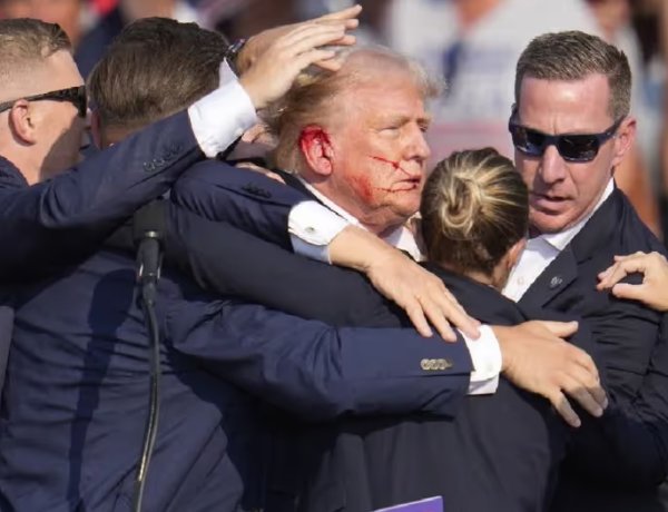 अमेरिकी राष्ट्रपति डोनाल्ड ट्रंप की सुरक्षा में बड़ी चूक, डिनर पार्टी में चलीं गोलियां, सुरक्षित निकाले गए राष्ट्रपति, उनकी पत्नी और उपराष्ट्रपति, आरोपी गिरफ्तार