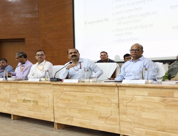 बिहार प्रशासनिक सुधार मिशन के निदेशक ने लोक शिकायत निवारण पदाधिकारियों एवं आईटी प्रबंधकों की समीक्षा बैठक की