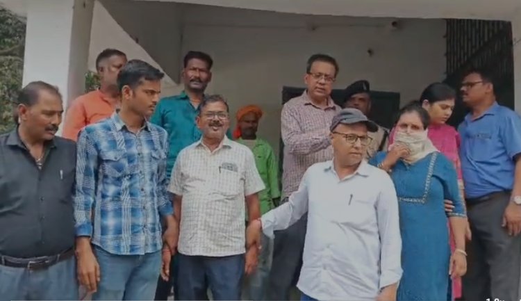 पूर्णिया में भ्रष्टाचार के खिलाफ निगरानी की बड़ी कार्रवाई, 40 हजार रुपए घूस लेते राजस्व कर्मचारी और महिला कर्मी गिरफ्तार