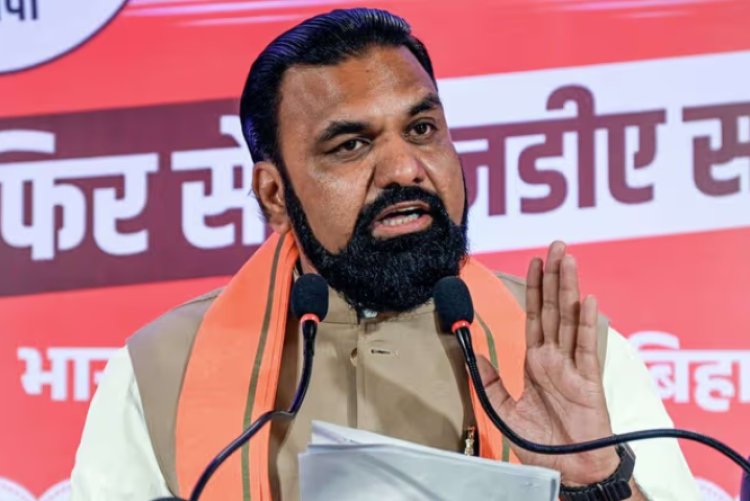 मुख्यमंत्री बनते ही सम्राट चौधरी दिल्ली रवाना, पीएम मोदी से मुलाकात कर लेंगे आशीर्वाद, तय होगी बिहार के विकास की नई 'दशा और दिशा'!