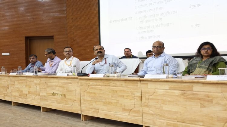 बिहार प्रशासनिक सुधार मिशन के निदेशक ने लोक शिकायत निवारण पदाधिकारियों एवं आईटी प्रबंधकों की समीक्षा बैठक की