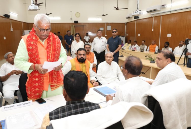 भाजपा प्रत्याशी अरविंद शर्मा ने बिहार विधान परिषद उपचुनाव के लिए किया नामांकन, मंगल पांडेय की सीट पर जीत तय