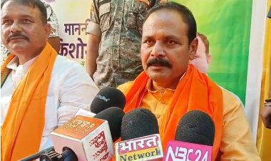 मंत्री बनने के बाद पहली बार चंपारण पहुंचे नंदकिशोर राम, कार्यकर्ताओं ने किया भव्य स्वागत.