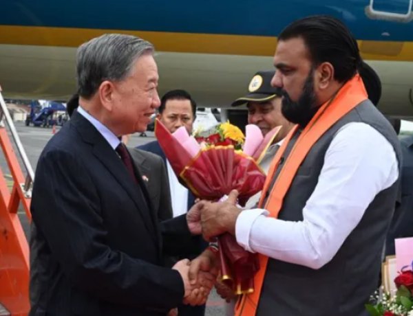 भारत के दौरे पर वियतनाम के राष्ट्रपति तो लाम, गया एयरपोर्ट पर CM सम्राट चौधरी ने किया स्वागत, राष्ट्रपति-पीएम मोदी से करेंगे मुलाकात