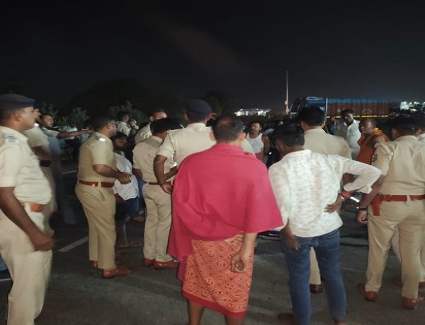 पैदल जा रहे युवक को ट्रक में कुचला मौके से ट्रक चालक वाहन छोड़कर फरार
