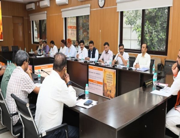 मत्स्य का उत्पादन 9 लाख मीट्रिक टन प्रतिवर्ष से बढ़ाकर 25 लाख मीट्रिक टन प्रतिवर्ष करने का लक्ष्य