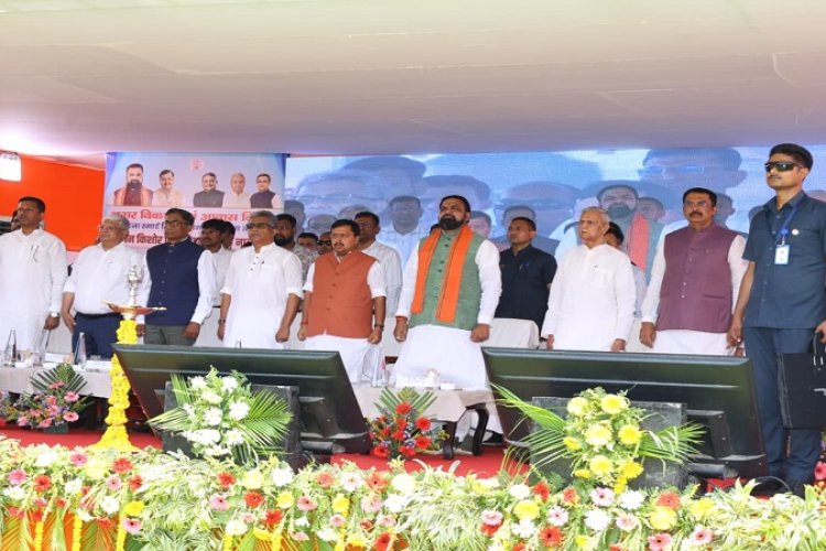 पटना में नवीन सिन्हा पथ का नामकरण एवं उद्घाटन करते हुए सीएम सम्राट चौधरी, बिहार सरकार के कई मंत्री सहित भाजपा के राष्ट्रीय अध्यक्ष नितिन नवीन मौजूद