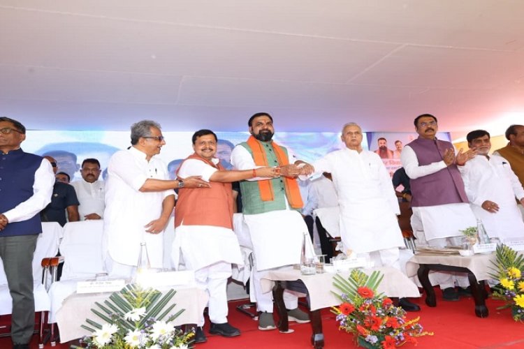 पटना में नवीन सिन्हा पथ का नामकरण एवं उद्घाटन करते हुए सीएम सम्राट चौधरी, बिहार सरकार के कई मंत्री सहित भाजपा के राष्ट्रीय अध्यक्ष नितिन नवीन मौजूद
