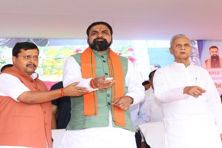 पटना में नवीन सिन्हा पथ का नामकरण एवं उद्घाटन करते हुए सीएम सम्राट चौधरी, बिहार सरकार के कई मंत्री सहित भाजपा के राष्ट्रीय अध्यक्ष नितिन नवीन मौजूद
