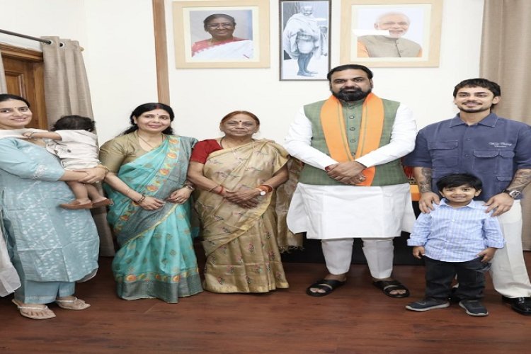 CM सम्राट ने भारतीय क्रिकेटर ईशान किशन को राज्य सरकार को दिए एक करोड़ रूपये की राशि
