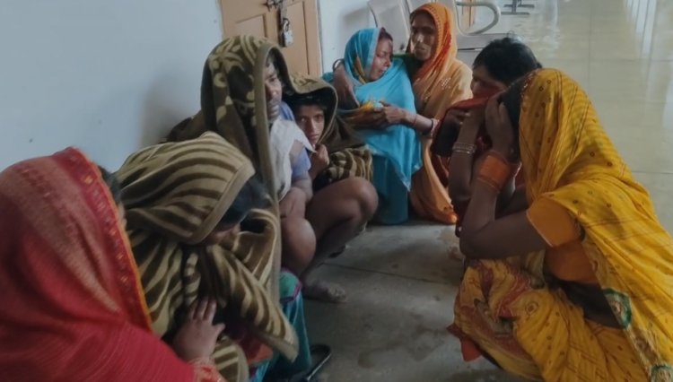 पूर्वी चंपारण में आफत बनी बारिश!  बुझ गए चार घरों के चिराग, खेल रहे बच्चों पर काल बनकर गिरी बिजली