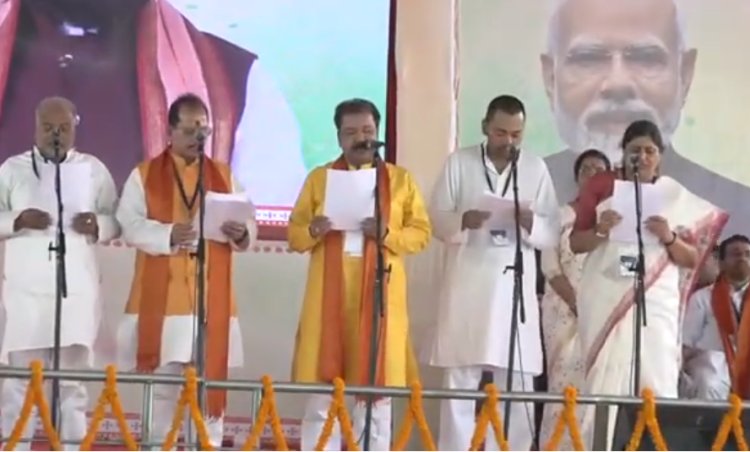 बिहार में सम्राट मंत्रिमंडल का विस्तार, निशांत समेत 32 मंत्रियों ने ली शपथ, PM मोदी और पूर्व सीएम नीतीश कुमार रहे मौजूद