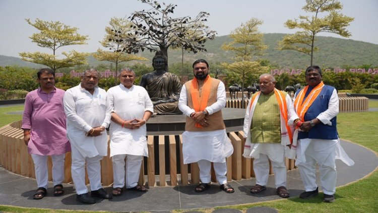राजगीर जू सफारी एवं नेचर सफारी को मेंटेन रखें, पर्यटकों की सुविधाओं का ख्याल रखें---मुख्यमंत्री