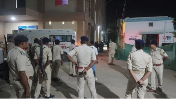 सिवान में सोना लूट के आरोपी का एनकाउंटर,  दोनों पैर में लगी गोली, 6 मई को ज्वेलरी दुकान में हुई थी 20 लाख की लूट