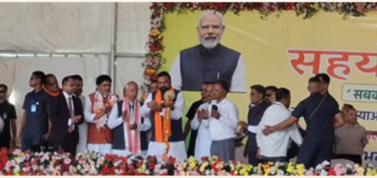 सीएम सम्राट ने किया सोनपुर में सहयोग शिविर का शुभारंभ, बोले- जनता की शिकायत लंबित रही तो सस्पेंड होंगे अधिकारी