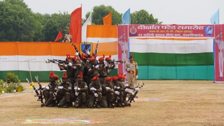 पश्चिम चंपारण के नरकटियागंज में 152 बिहार पुलिस जवानों का पासिंग आउट परेड, राइफल शूटिंग और डॉग स्क्वॉड शो का शानदार प्रदर्शन, बेहतर प्रदर्शन करने वाले सम्मानत