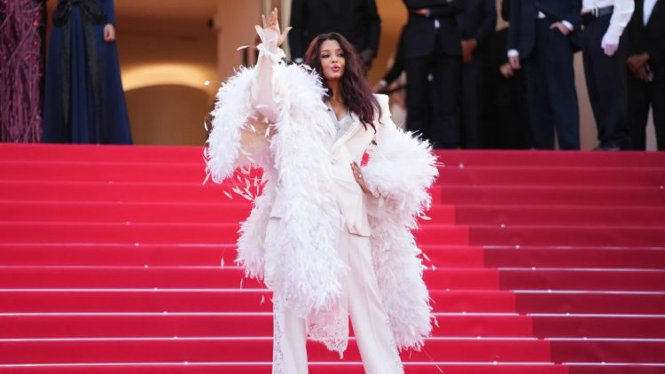 Cannes में ऐश्वर्य बच्चन ने मचाय धमाल