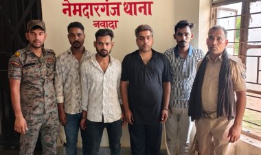 सोशल मीडिया पर भौकाल मचाना चार युवकों को पड़ा भारी, पुलिस ने शस्त्र - कारतूस व बाइक के साथ किया गिरफ्तार