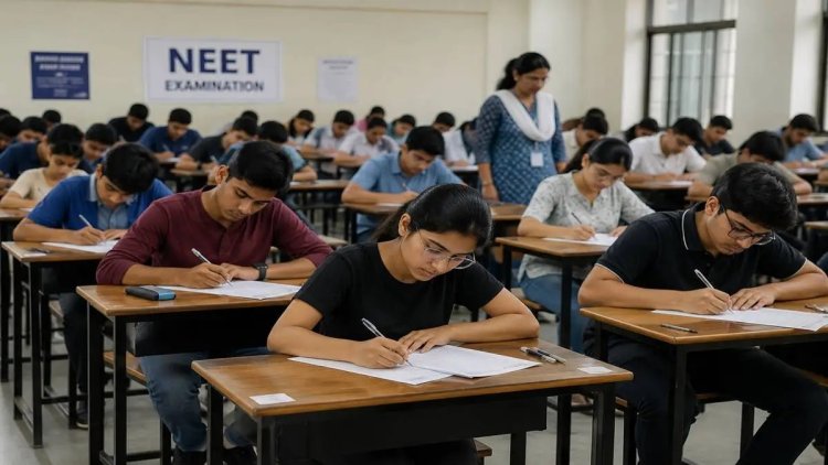 NEET-UG 2026 की दोबारा परीक्षा के दौरान, परीक्षा देने वाले रैकेट का हुआ भंडाफोड़