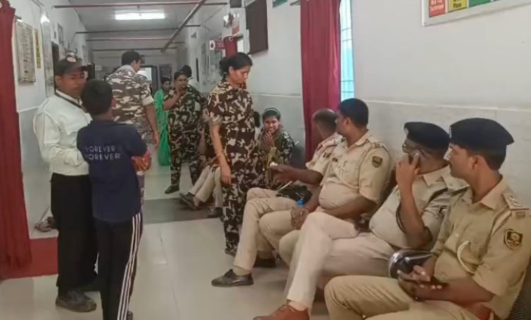 महिला पुलिस जवानों से भरी बस को ट्रक ने मारी टक्कर, दर्जनभर घायल, एक गंभीर रेफर।