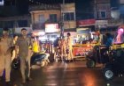 छात्र प्रदर्शन हुआ हिंसक, डीएम आवास पर पथराव; पुलिस की हवाई फायरिंग, 100 से अधिक उपद्रवी गिरफ्तार