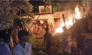 सुपौल में हैवानियत: 7 साल की बच्ची को कुदाल से काटा, आक्रोशित भीड़ ने फूंका आरोपी का घर!
