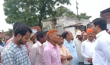 सासामुसा चीनी मिल की कटाई पर भड़का गुस्सा! बकाये भुगतान को लेकर किसानों-मजदूरों का बड़ा प्रदर्शन
