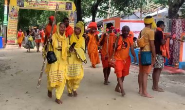 सावन के दूसरे दिन उमड़ा आस्था का सैलाब, ‘बोल बम’ के जयघोष से गूंजा कांवरिया पथ