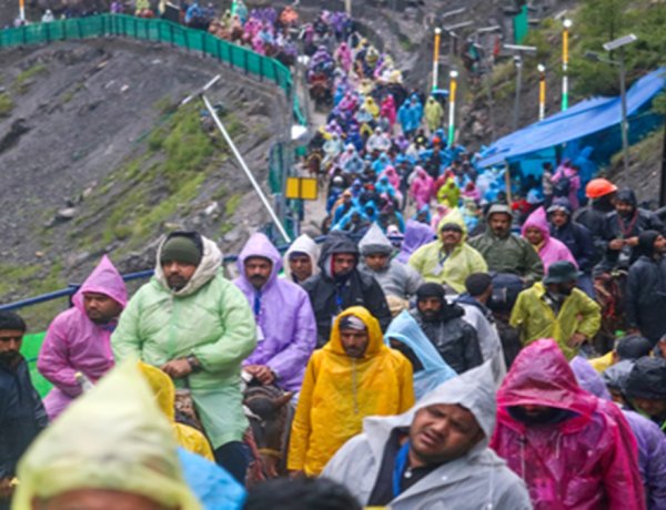 Amarnath Yatra: बाबा बर्फानी के दरबार में उमड़ा आस्था का सैलाब; 4 दिनों में 85 हजार से ज्यादा श्रद्धालुओं ने किए दर्शन