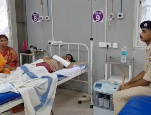 रेड के दौरान छत से कूदने पर गांजा तस्कर का हाथ टूटा, सदर अस्पताल में भर्ती