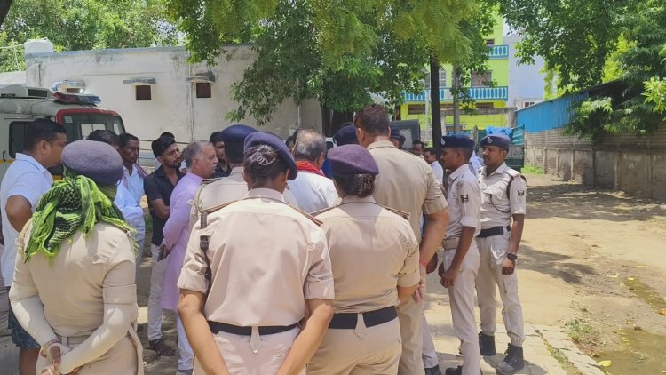 मनाली से लौट रहे परिवार की स्कॉर्पियो ट्रेलर में घुसी, हादसे में पती-पत्नी समेत 3 की मौत