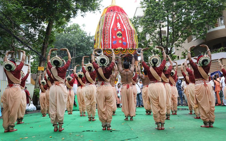 जय जगन्नाथ! पुरी में उमड़ा आस्था का महासैलाब; जानिए महाप्रभु के रथ 'नंदिघोष' और 15 दिन बीमार रहने की अनोखी परंपरा