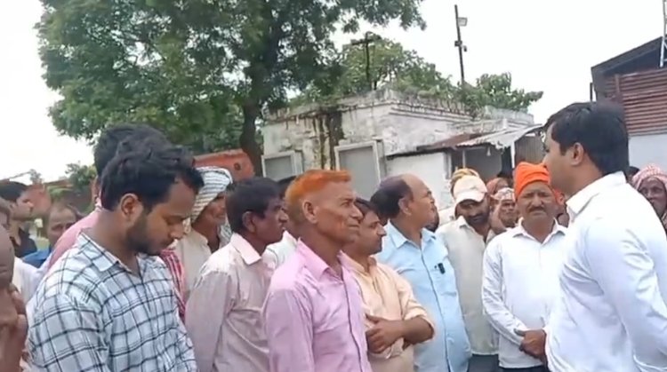 सासामुसा चीनी मिल की कटाई पर भड़का गुस्सा! बकाये भुगतान को लेकर किसानों-मजदूरों का बड़ा प्रदर्शन