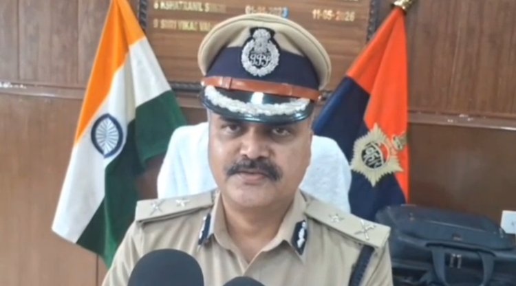 बाल सुधार गृह या 'नशे का अड्डा'? टीवी चलाकर झूमते दिखे किशोर, वीडियो वायरल