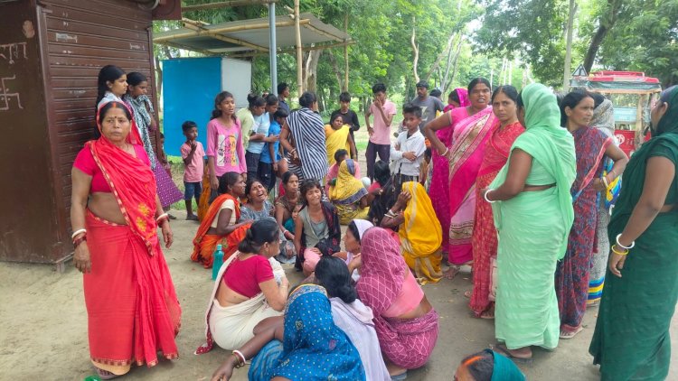नवादा: 8 वर्षीय छात्रा की संदिग्ध हत्या, गांव में फैला आक्रोश