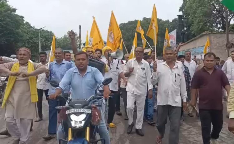 पटना के बांकीपुर में जनसुराज की जीत पर समस्तीपुर में जश्न, निकाला विजय जुलूस