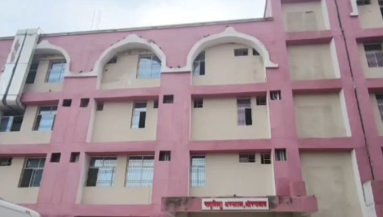 औरंगाबाद सदर अस्पताल में डॉक्टरों की भारी कमी, स्वास्थ्य व्यवस्था पर सवाल