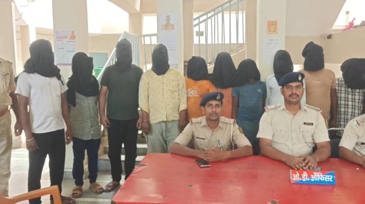 फ्लिपकार्ट की गाड़ियों से सामान चोरी करने वाले गिरोह का पर्दाफाश, छह गिरफ्तार