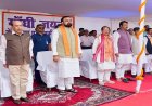 मुख्यमंत्री ने राष्ट्रपिता महात्मा गांधी की जयंती के अवसर पर उनकी आदमकद प्रतिमा पर किया माल्यार्पण